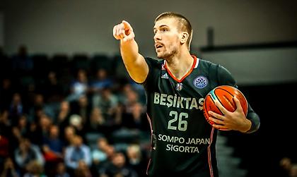 Φευγάτος από Μπεσίκτας λόγω οφειλών ο Μπούβα