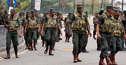 Σρι Λάνκα: Έφοδος σε έδρα ύποπτης για τις επιθέσεις ισλαμιστικής οργάνωσης