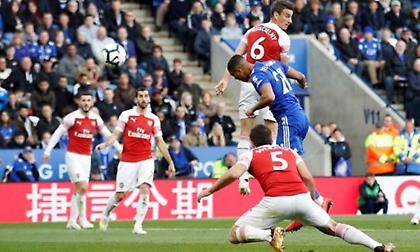 Βλέπει... αστεράκια αντί για αστέρια η Άρσεναλ!