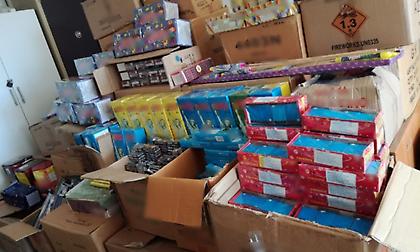 Λαθρεμπόριο χιλιάδων βεγγαλικών στο Ηράκλειο