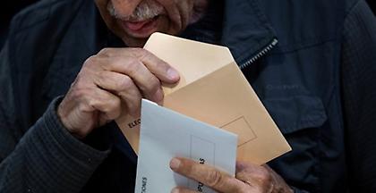 Ισπανία: Το ακροδεξιό Vox στη Βουλή - Χωρίς πλειοψηφία οι Σοσιαλιστές