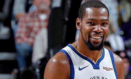 Ο Ντουράντ στο πλάι των Τζόρνταν, Λεμπρόν και Τζέρι Ουέστ (photo)