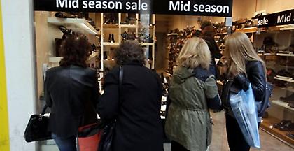 Δεν ψώνισαν οι Ελληνες το Πάσχα - Πτώση του τζίρου 4% με 6%