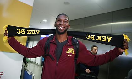 Εμπάκουε: «Πίσω στη δουλειά» (pic)