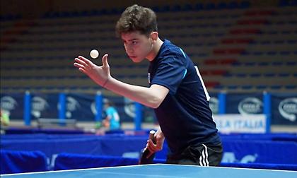 Τρεις αλλαγές στην κορυφή στους ελληνικούς πίνακες αξιολόγησης Απριλίου