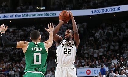 Ο… on fire Μίντλετον οδήγησε τους Μπακς (video)