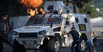 Βενεζουέλα: Νεαρή σκοτώθηκε από σφαίρα σε διαδήλωση της αντιπολίτευσης