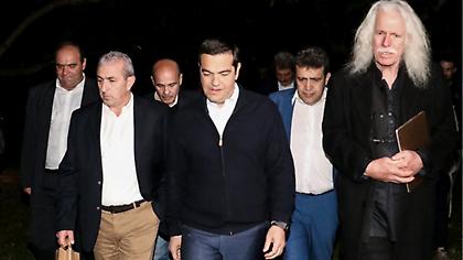 Τσίπρας: Ο Μητσοτάκης κρύφτηκε πίσω από τα παντελόνια του Πολάκη