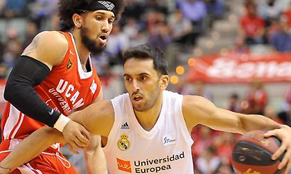 «Απέδρασε» από τη Μούρθια και έπιασε την Μπαρτσελόνα η Ρεάλ