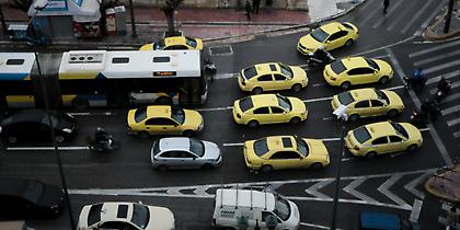 Χαμός με τροπολογία για ταξί και πληρωμές με κάρτα:Ο Λυμπερόπουλος πανηγυρίζει, η Beat τον διαψεύδει