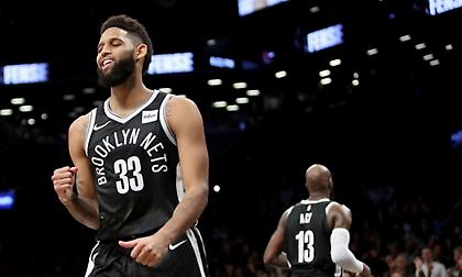 Έμεινε στους Νετς ο Κραμπ