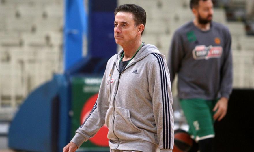 Πιτίνο: «Είναι απόλαυση να προπονώ αυτή την ομάδα»