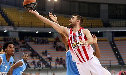 Εξ αναβολής αγώνες για τους «αιώνιους»