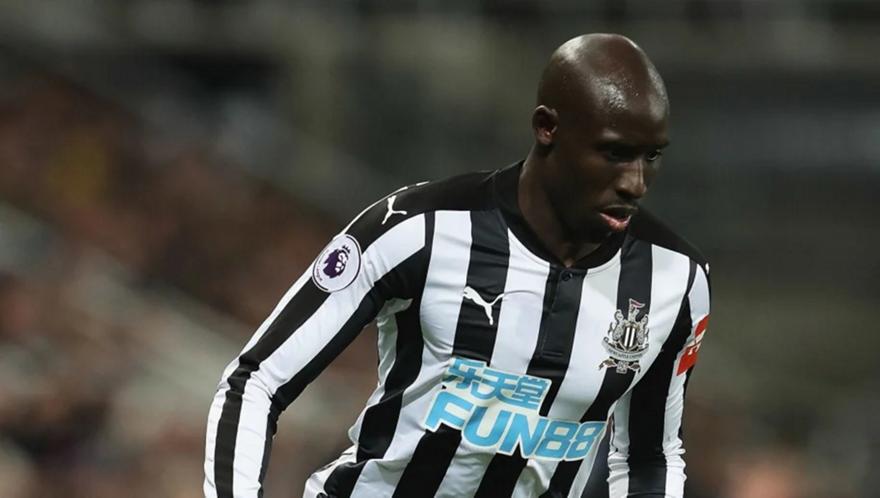 Επιμένουν στην Αγγλία για Ολυμπιακό και Ντιαμέ