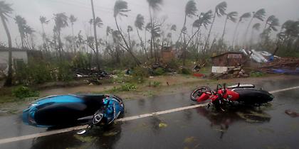 Φονικό πέρασμα του κυκλώνα Φάνι – 8 νεκροί, κατευθύνεται προς Καλκούτα και Μπαγκλαντές