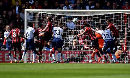 Λύγισε στο 91’ με εννιά η Τότεναμ!