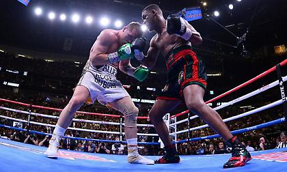 Νίκησε τον Τζέικομπς ο Κανέλο