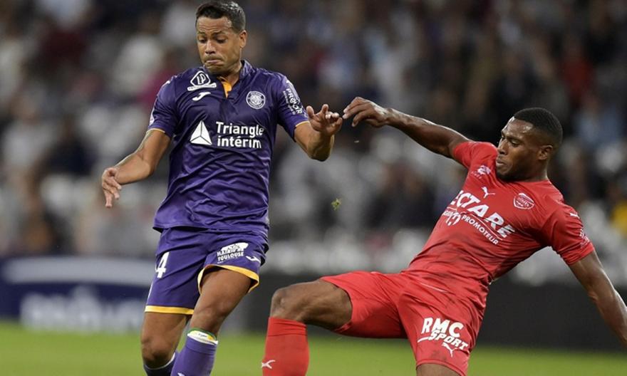 Όρθια με Ντουρμάζ και Ντοσεβί η Τουλούζ, έχασε έδαφος η Μονπελιέ