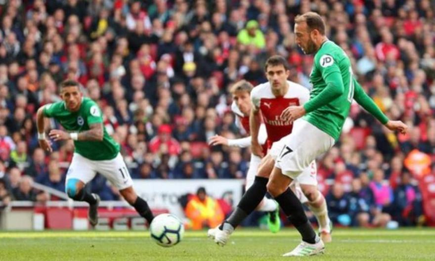 «Κηδεία» για Άρσεναλ, πανηγυρίζει η… Τσέλσι