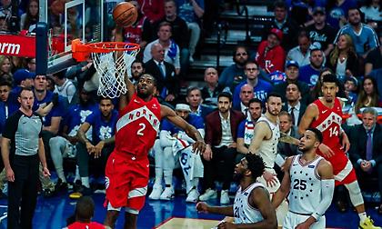 Η διαστημική εμφάνιση του Λέοναρντ στη Φιλαδέλφεια (video)