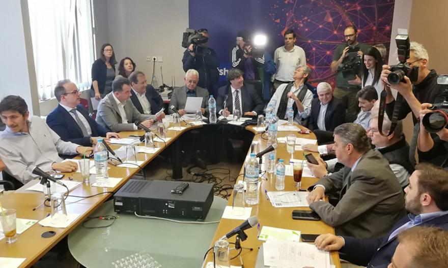 LIVE: Η σύσκεψη στον ΕΣΑΚΕ