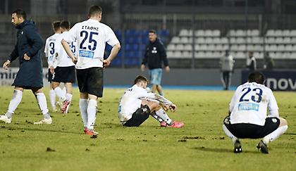 Απόλλων Σμύρνης: 56 μεταγραφές και 8 προπονητές σε δύο σεζόν!