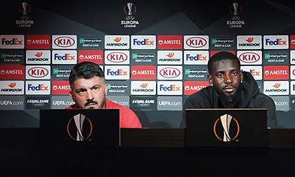 Έβγαλε από τα ρούχα του και έβρισε τον Γκατούζο ο Μπακαγιόκο (video)