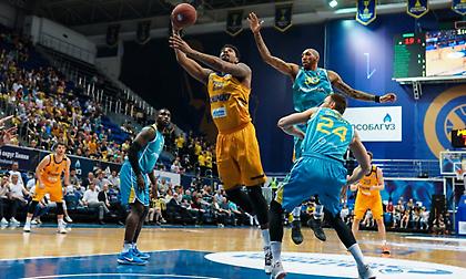 Άνετο 2-0 για τη Χίμκι στην ιστορική βραδιά του Σβεντ