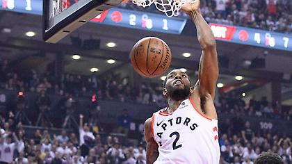 Η εμφάνιση του Λέοναρντ στο 3-2 των Ράπτορς επί των Σίξερς (video)