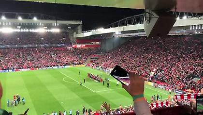 Το «You'll Never Walk Alone» μέσα από το Άνφιλντ! (vids)