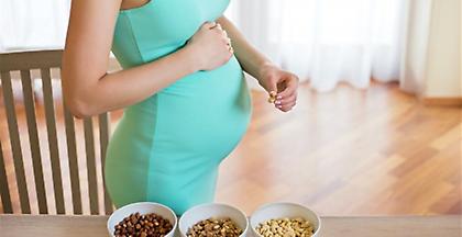 Ξηροί καρποί και εγκυμοσύνη: Οφέλη για την νευροανάπτυξη του παιδιού
