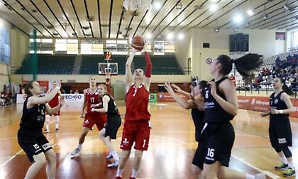 Παρέμεινε στο «θρόνο» του ο Ολυμπιακός