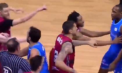 Έπεσαν μπουνιές σε ματς του ισπανικού πρωταθλήματος! (video)