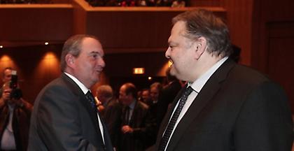 Διόρισαν Αχτσιόγλου, Καραμανλή και Βενιζέλο δικαστικούς αντιπροσώπους