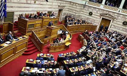 Ψήφο εμπιστοσύνης με 153 «ναι» έλαβε η κυβέρνηση