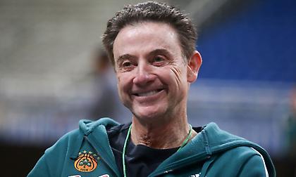 Καυστικό σχόλιο Πιτίνο για το... άδειο ΟΑΚΑ στον τελικό του Κυπέλλου