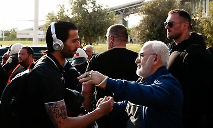 Συνοδεία Σαββίδη έφτασε στο ΟΑΚΑ ο ΠΑΟΚ (pics/video)