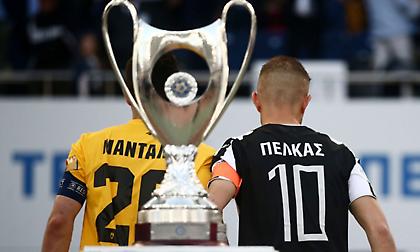 Οι αρχηγοί μετέφεραν το Κύπελλο στο γήπεδο (pics/video)