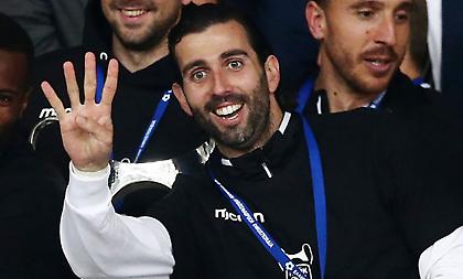 Κρέσπο: «Δεν έβγαλα φωτογραφία με το Κύπελλο, βάζω μια περσινή, το ίδιο είναι»»