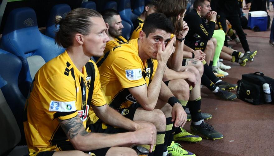 Αυτός είναι ο πρώτος που «τελειώνει» από την ΑΕΚ μετά τον τελικό!