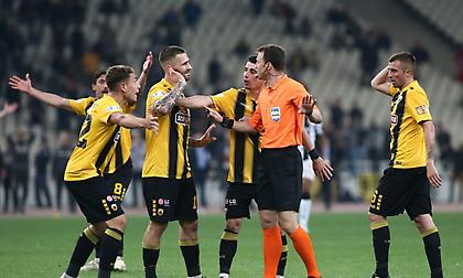 Την VARεσαν την ΑΕΚ, αλλά...