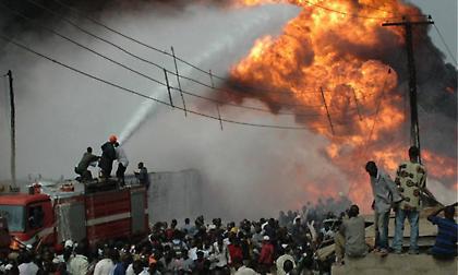 Μακελειό στον Νίγηρα: Στους 76 οι νεκροί από έκρηξη βυτιοφόρου