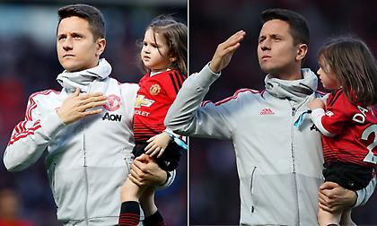 Χειροκρότησαν τον φευγάτο Ερέρα οι φίλοι της Γιουνάιτεντ