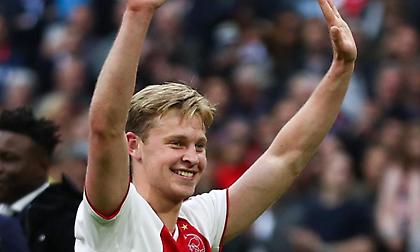 Ντε Γιονγκ: «Θα πάω στην Μπαρτσελόνα πολύ χαρούμενος»