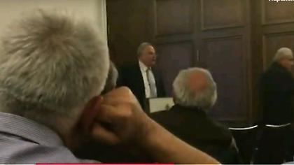 Κοτζιάς εναντίον πολιτών για τη Συμφωνία των Πρεσπών: «Βούλωσέ το και άκου, χουντικέ»!