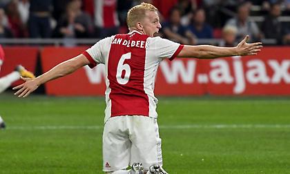 «Μάχη» Ρεάλ και Μπαρτσελόνα για Φαν Ντε Μπέεκ