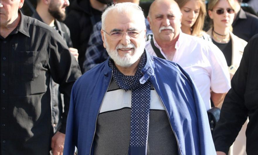 Ο Σαββίδης με τις κούπες του ΠΑΟΚ (pic)