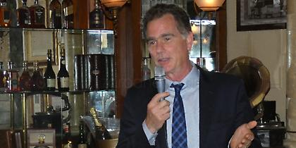 Νίκος Παπανδρέου από τα Χανιά: «Αν εκλεγώ στην Ευρωβουλή, θα τους… αλλάξω τα φώτα!»