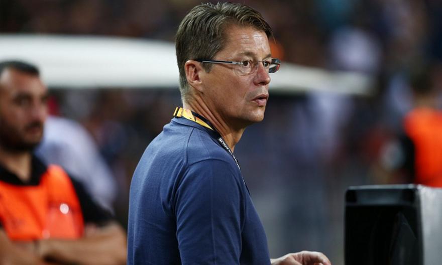 Μίχελ: «Η νέα πρωτεύουσα του ελληνικού ποδοσφαίρου, το μέλλον μου και οι Τζαβέλλας-Τζιόλης»