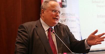 Επιμένει ο Κοτζιάς: Φασίστες και ακροδεξιοί όσοι με απείλησαν στο Μόναχο